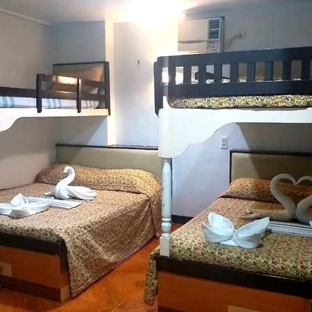 Sola Eleganza Apartelle Quezon City Exterior foto