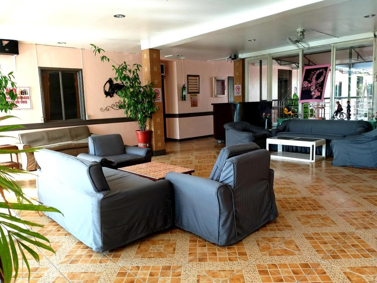Sola Eleganza Apartelle Quezon City Exterior foto