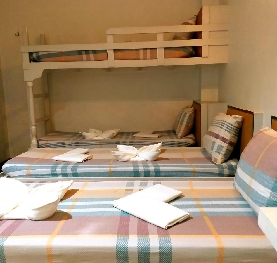 Sola Eleganza Apartelle Quezon City Exterior foto